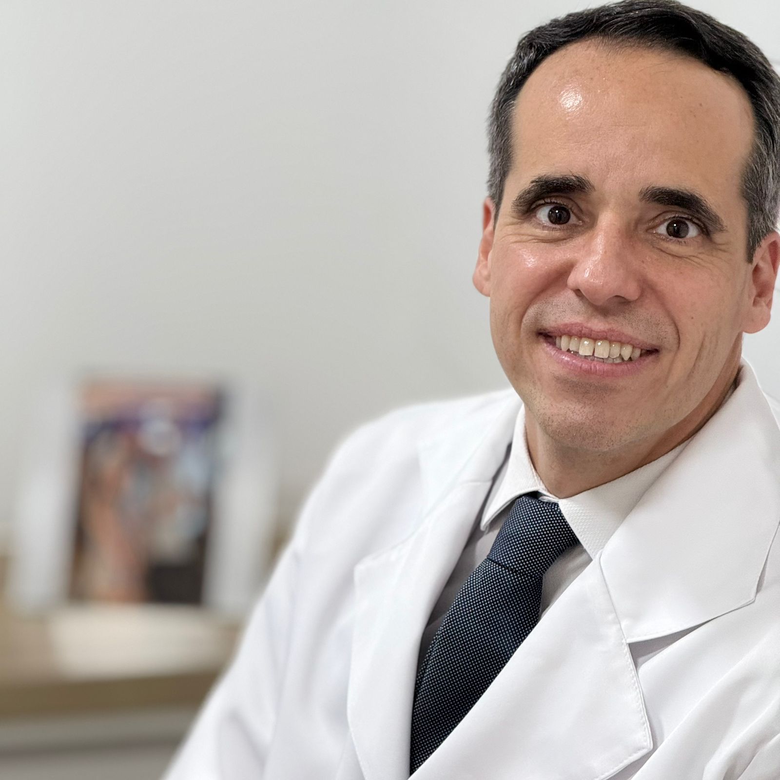Dr. Miguel Madeira - Endocrinologista
